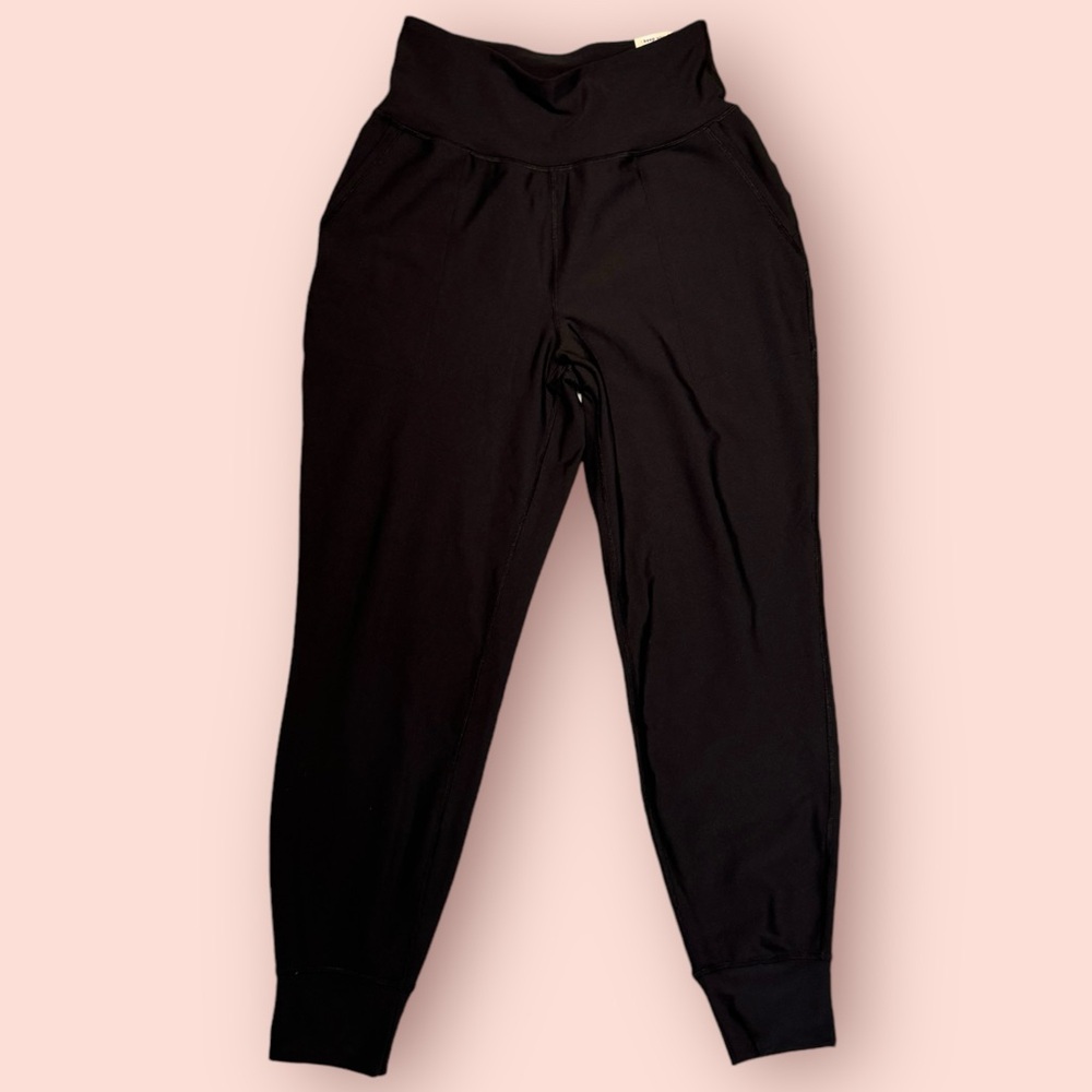 NWT Old Navy High-Rise Powersoft Ankle Jogger- M